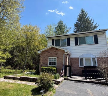 /international/us/60-medallion-road-kiamesha-lake-ny-110108281635/