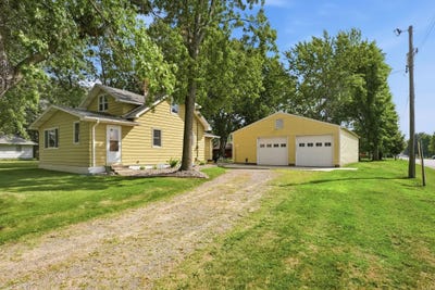 /international/us/420-1st-street-ne-avon-mn-110109961598/