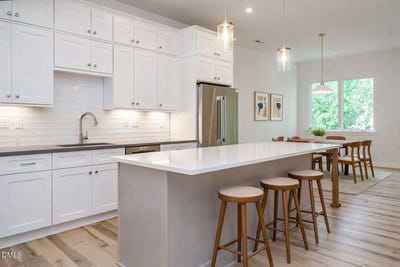 /international/us/1521-havenmont-court-raleigh-nc-110104495074/