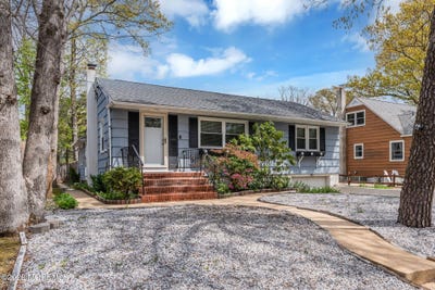 /international/us/704-barberry-drive-brick-nj-110107476200/