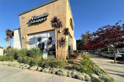 /international/us/5600-e-7th-long-beach-ca-110108775092/