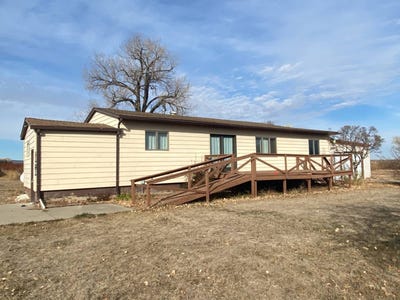 /international/us/12119-hwy-16-sidney-mt-110095588174/