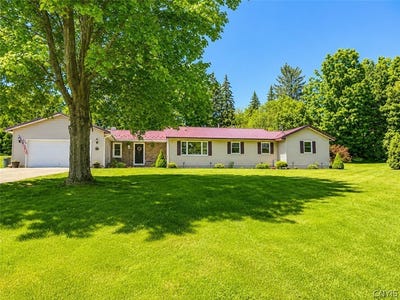 /international/us/3975-northway-drive-cortland-ny-110108576065/