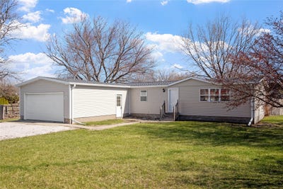 /international/us/225-haws-drive-ogden-ia-110107224223/