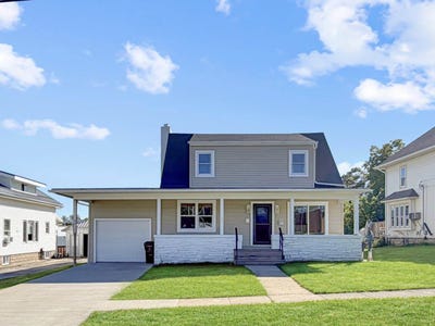 /international/us/514-east-front-avenue-stockton-il-110110404236/