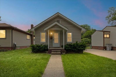 /international/us/445-w-milton-avenue-hazel-park-mi-110108637808/