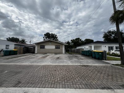 /international/us/716-sw-7th-street-dania-beach-fl-110107627908/