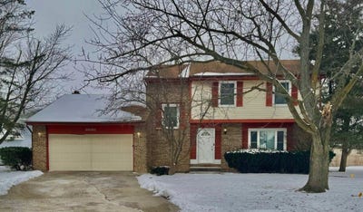 /international/us/22510-latonia-lane-richton-park-il-110097582269/