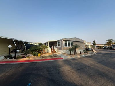 /international/us/18601-newland-huntington-beach-ca-110101438191/