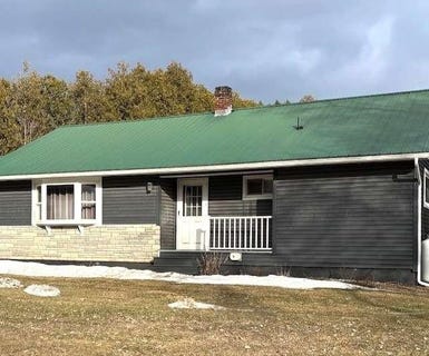 /international/us/870-s-barre-road-barre-town-vt-110107503377/
