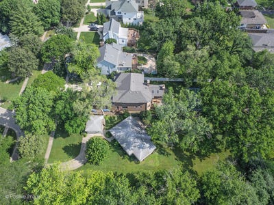 /international/us/241-coe-road-clarendon-hills-il-110100306572/