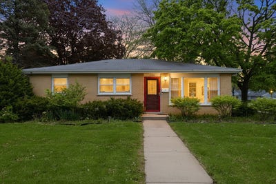 /international/us/1-n-edward-street-mount-prospect-il-110108140087/