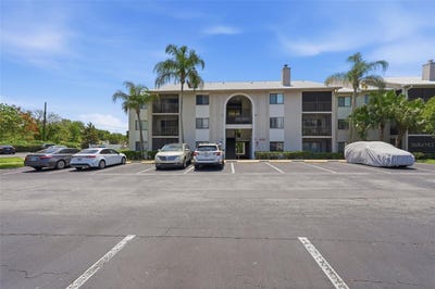 /international/us/2067-hunters-glen-drive-dunedin-fl-110107699403/