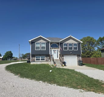 /international/us/1129-s-ward-street-stockton-mo-110107865533/