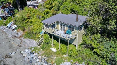 /international/us/421-w-bluff-road-point-roberts-wa-110101009257/