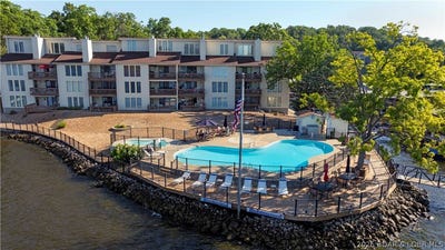 /international/us/52-wrenwood-circle-lake-ozark-mo-110106331454/