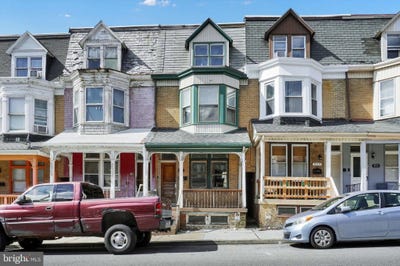 /international/us/919-w-college-avenue-york-pa-110101305043/