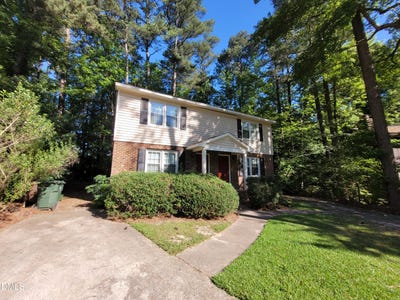 /international/us/920-jason-court-cary-nc-110108504440/