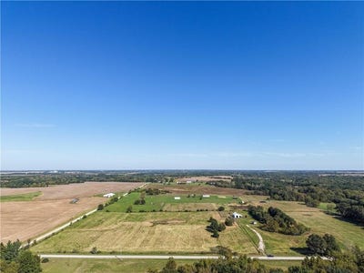 /international/us/2040-ne-280th-street-lathrop-mo-110119471759/