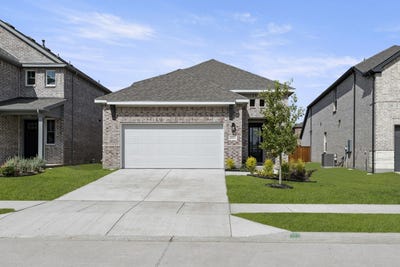 /international/us/14213-gallatin-street-pilot-point-tx-110120421582/