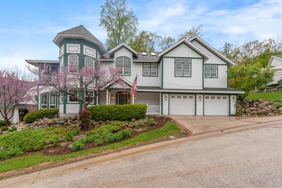 /international/us/281-poets-cv-elkhart-lake-wi-110099687296/