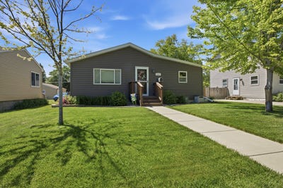 /international/us/1211-n-state-street-aberdeen-sd-110108798452/