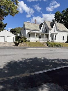 /international/us/90-appleton-street-manchester-nh-110119964285/