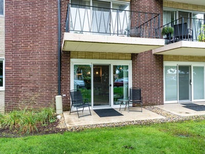 /international/us/5300-walnut-avenue-downers-grove-il-110110354933/
