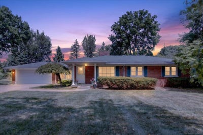 /international/us/120-montmorency-road-rochester-hills-mi-110109692560/