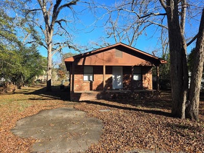 /international/us/180-lincoln-place-camilla-ga-110104881860/