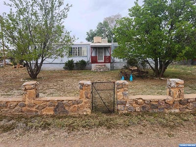 /international/us/6-welsh-arenas-valley-nm-110106847906/