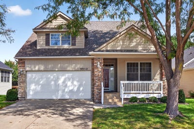 /international/us/7955-wistful-vista-drive-west-des-moines-ia-110110079180/