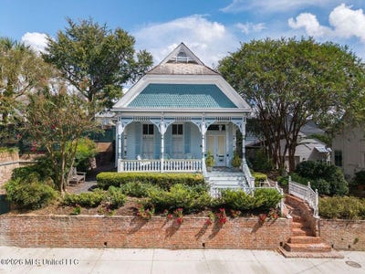 /international/us/507-orleans-street-natchez-ms-110110418224/
