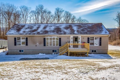 /international/us/380-west-rd-adams-ma-110107440142/