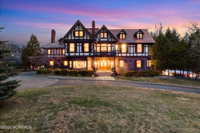 /international/us/90-gregory-avenue-west-orange-nj-110106473910/