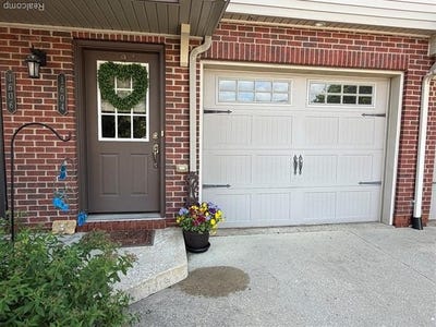 /international/us/1604-pinecroft-lane-howell-twp-mi-110108909861/