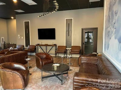 /international/us/190-w-main-avenue-gastonia-nc-110108169086/