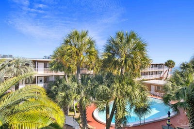 /international/us/600-scenic-hwy-pensacola-fl-110105413106/