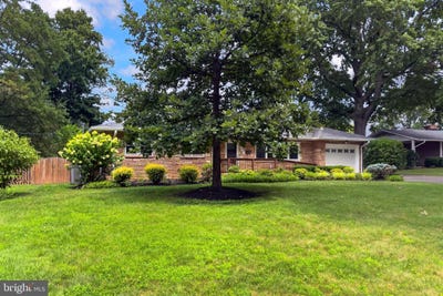/international/us/9021-weir-street-manassas-va-110109714363/