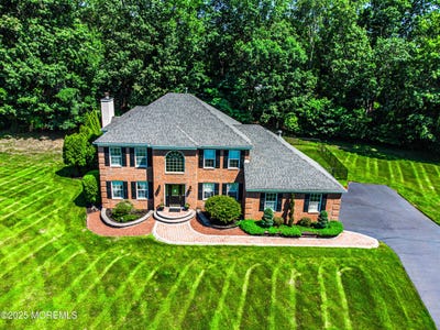/international/us/171-windswept-lane-freehold-nj-110100863575/