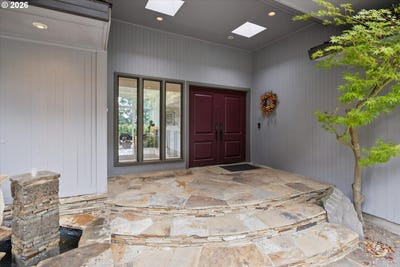 /international/us/26-monticello-dr-lakeoswego-or-110120055048/