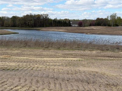 /international/us/4429-158th-lane-ne-ham-lake-mn-110107746206/