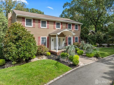 /international/us/3-phyllis-place-east-brunswick-nj-110119958626/