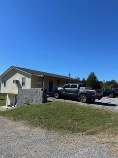 /international/us/129-county-road-102-4-athens-tn-110107632122/