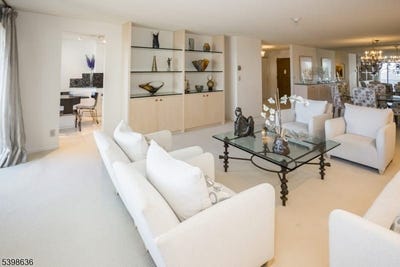 /international/us/2-claridge-dr-verona-twp-nj-110106721152/