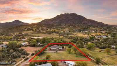 /international/us/2110-w-peregrine-way-prescott-az-110120496978/