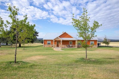 /international/us/505-county-road-121-stephenville-tx-110098833600/