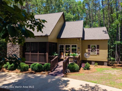 /international/us/194-camp-cir-dadeville-al-110108580459/