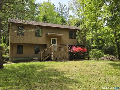 /international/us/142-cedar-lane-torrington-ct-110108392235/