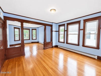 /international/us/50-southern-boulevard-albany-ny-110108440673/